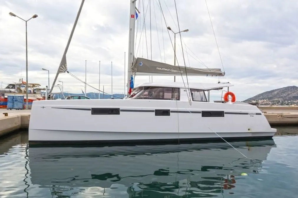 Moonlight-Nautitech-40-Open-Luxury-Bareboat-Skippered-Yachting-Sailing-Catamaran-Yacht-Charter-Rental-Greece 3